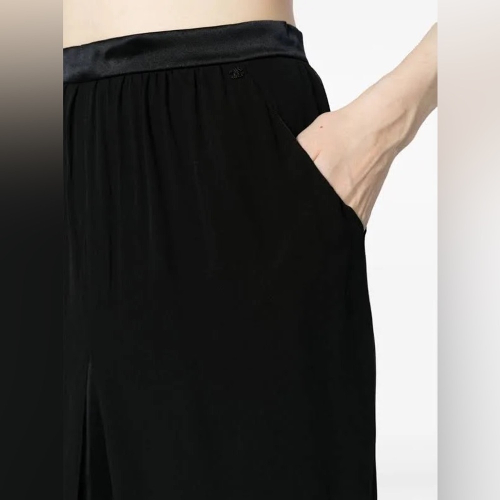 Chanel 2002 High Waisted Silk Maxi Skirt - Picture 4 of 15